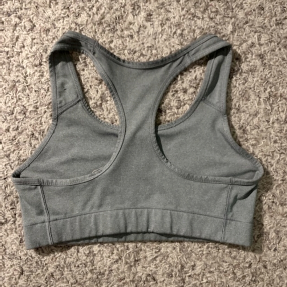 sport bra